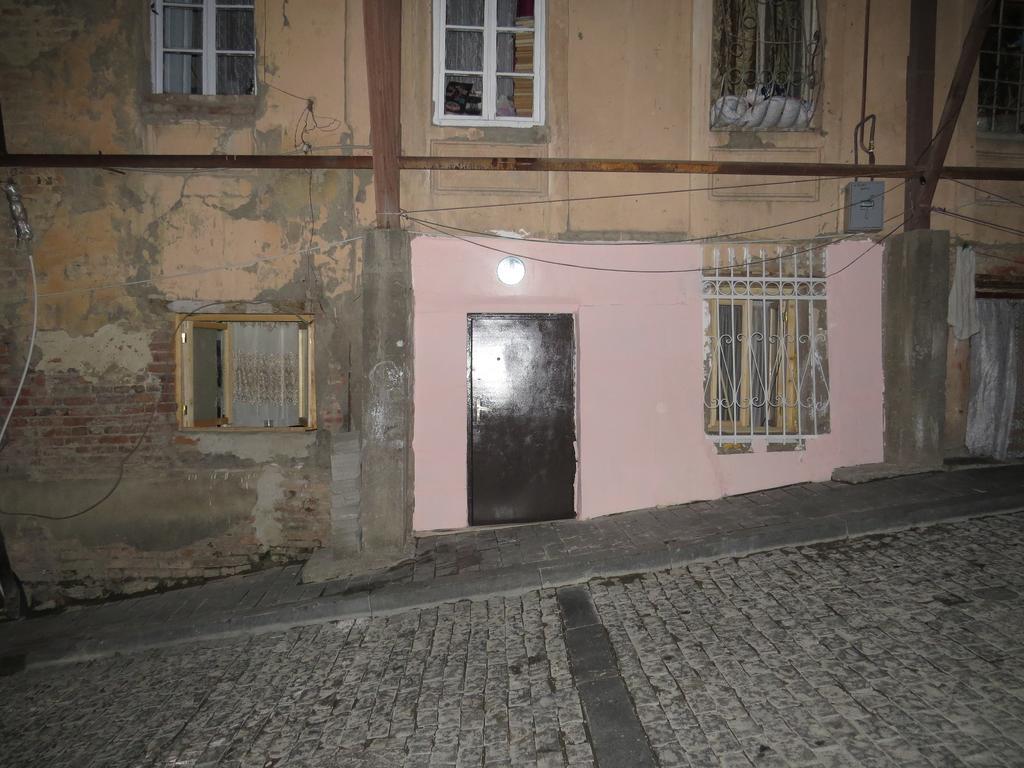 Lana Apartment Тбилиси Екстериор снимка