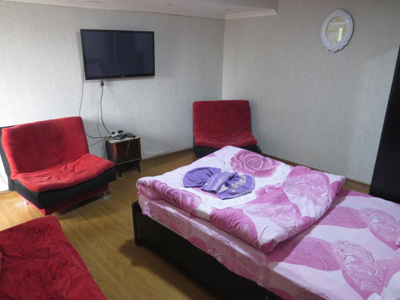Lana Apartment Тбилиси Екстериор снимка